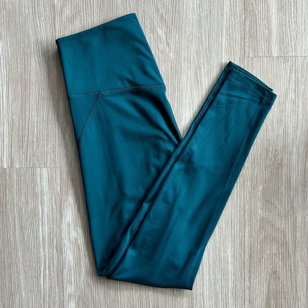 Girlfriend Collective Compressive High Rise Leggings in Moss Green